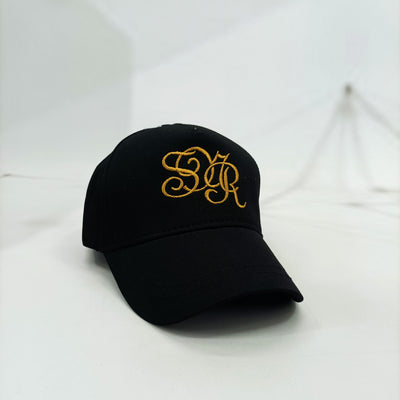 Καπέλο Jockey Μαύρο με Κεντημένο Χρυσό Μονόγραμμα για Κομψότητα & Αποκλειστικότητα - Senior | S01NX