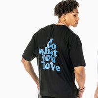 Μαύρο Κοντομάνικο T-Shirt με Καλλιγραφική Έμπνευση "Do What You Love" σε Μπλε Γράμματα | CL10
