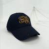 Title: Μαύρο Jockey Καπέλο Baseball με Κεντημένο Χρυσό Μονόγραμμα "SR" - Senior | S01B